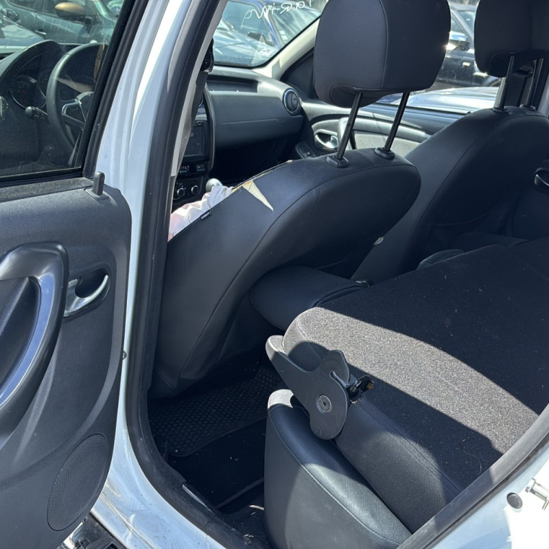 DACIA DUSTER 1 PHASE 2 1.5 DCI - 8V TURBO Photo n°11