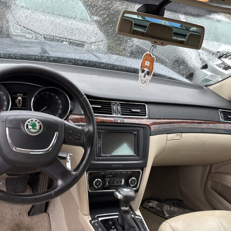 SKODA SUPERB 2 PHASE 1 2.0 TDI - 16V TURBO Photo n°14