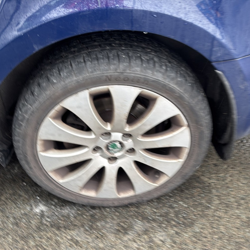 SKODA SUPERB 2 PHASE 1 2.0 TDI - 16V TURBO Photo n°15