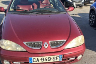 Porte avant droit RENAULT MEGANE 1