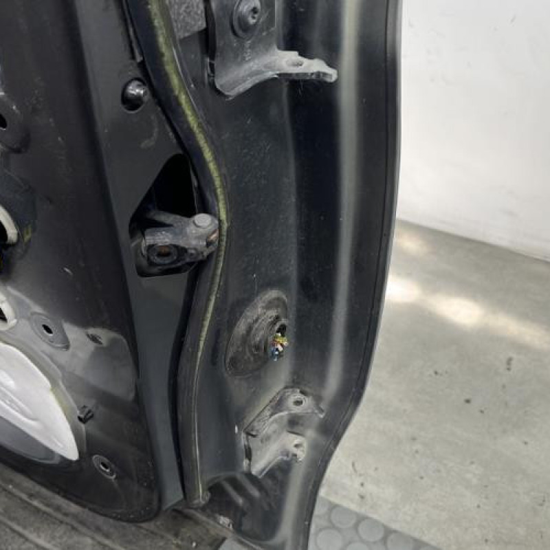 Porte avant gauche CITROEN C4 2 Photo n°3