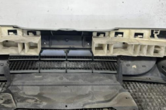Pare choc avant RENAULT MEGANE 1