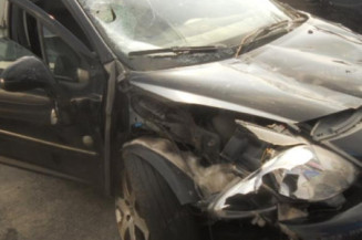 Pare choc arriere PEUGEOT 207