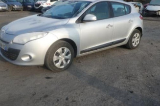 Pare choc avant RENAULT MEGANE 3