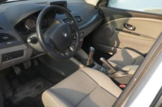 Pare choc avant RENAULT MEGANE 3