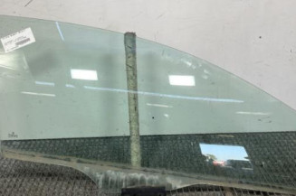 Vitre avant droit VOLKSWAGEN FOX Photo n°1
