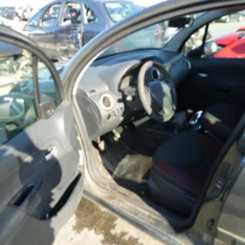 Pare choc arriere CITROEN C3 1 Photo n°15