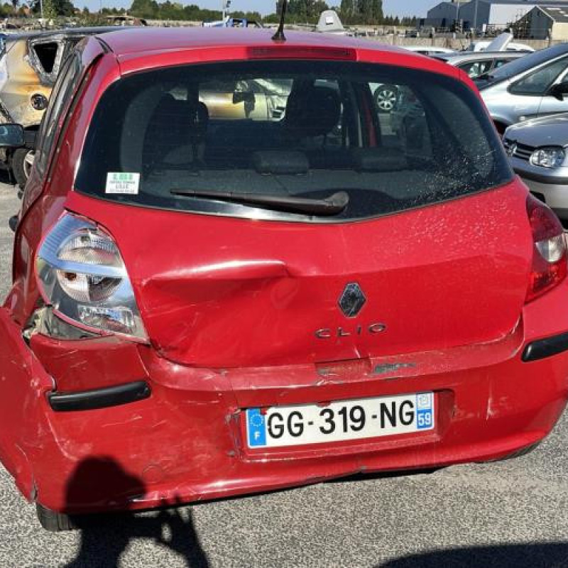 Pare choc avant RENAULT CLIO 3 Photo n°19
