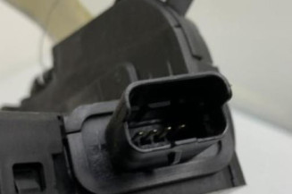 Serrure avant gauche RENAULT CLIO 4