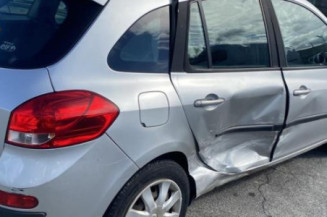 Aile avant droit RENAULT CLIO 3