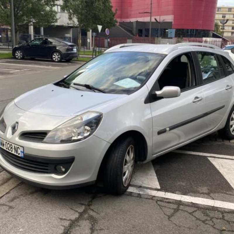 Aile avant droit RENAULT CLIO 3 Photo n°12
