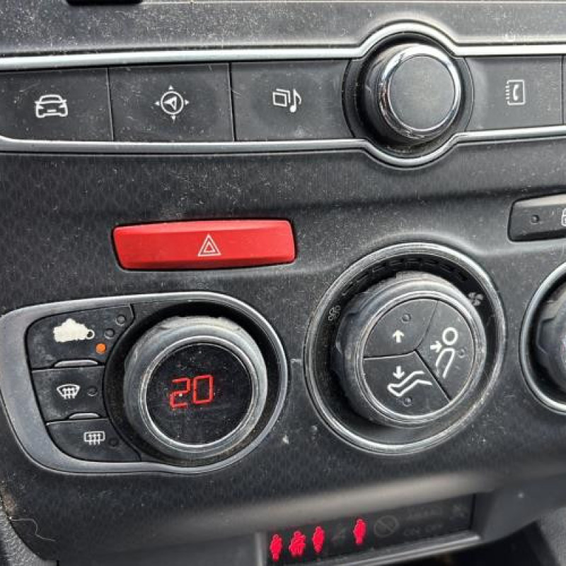 Vitre arriere droit DS DS4 1 Photo n°13