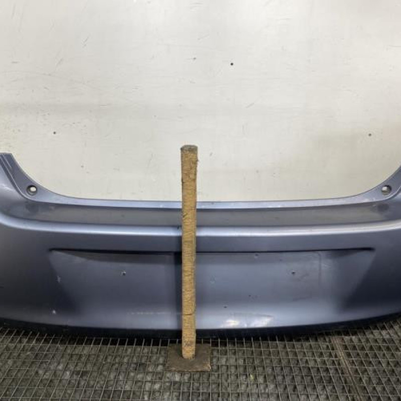 Pare choc arriere TOYOTA YARIS 2 Photo n°5