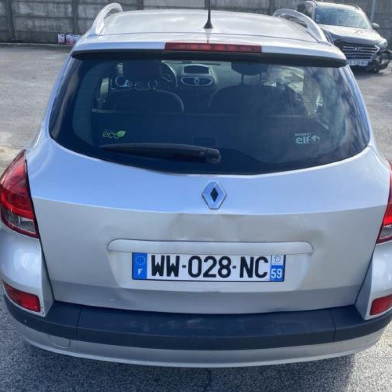 Aile avant gauche RENAULT CLIO 3 Photo n°7