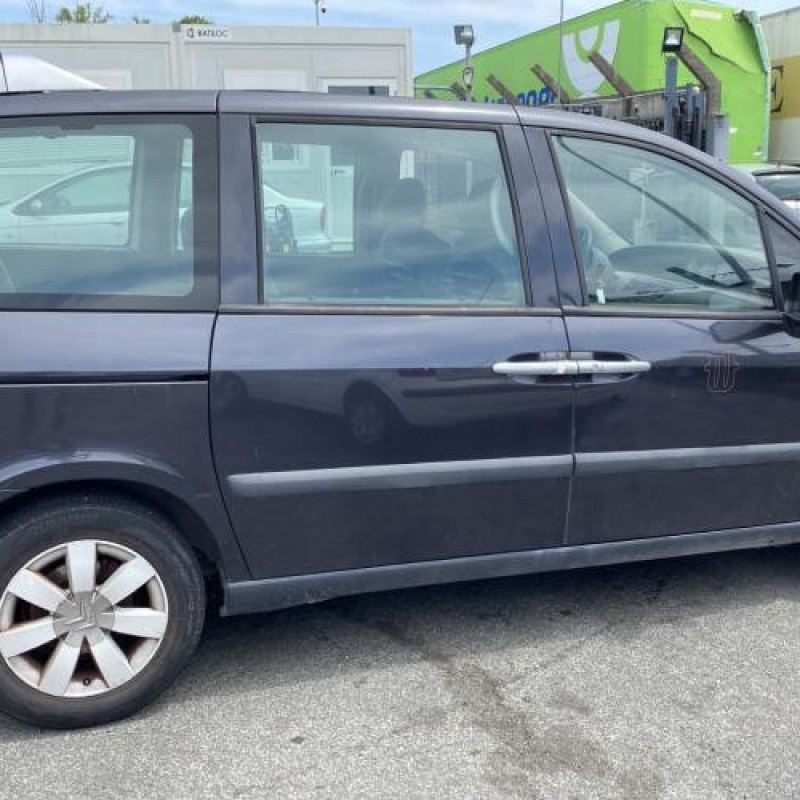 Pare choc arriere CITROEN C8 Photo n°13