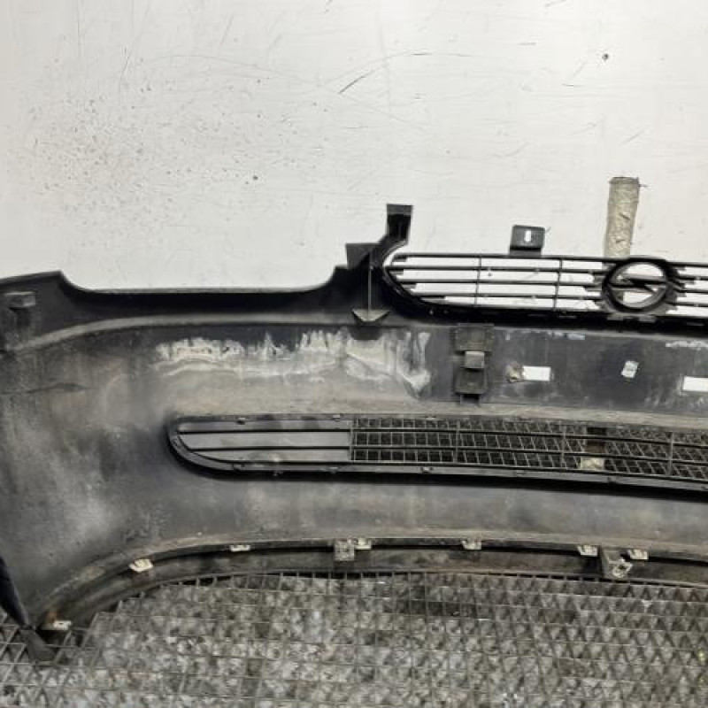 Pare choc avant OPEL CORSA B Photo n°6