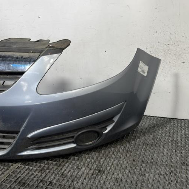 Pare choc avant OPEL CORSA D Photo n°3