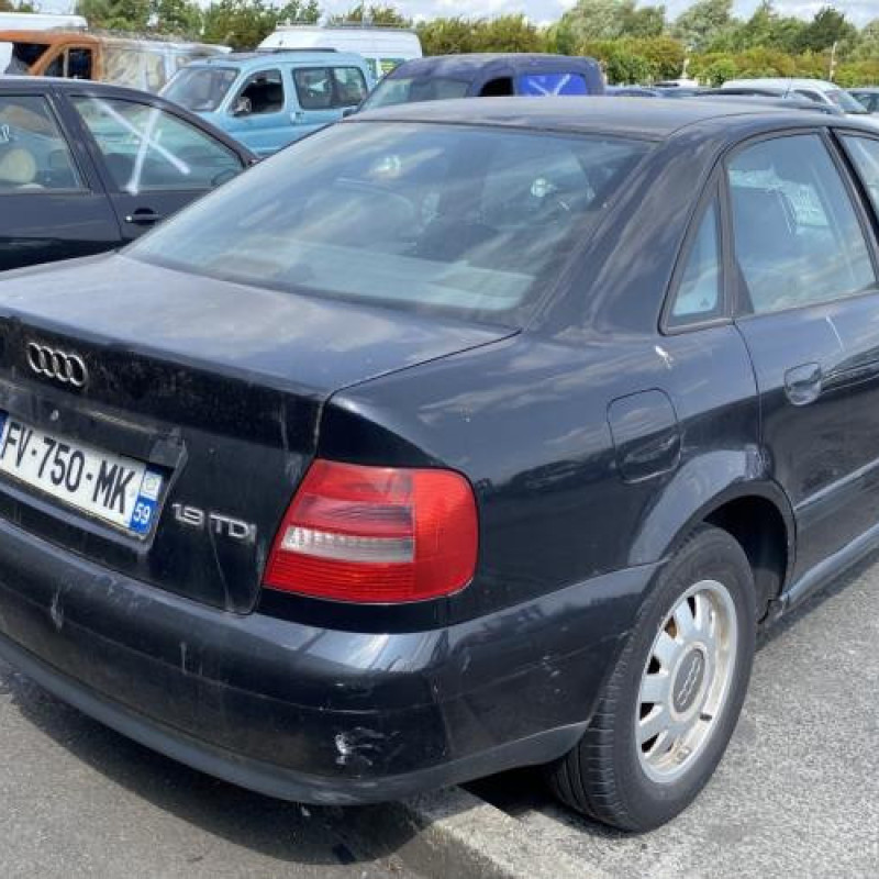 Pare choc avant AUDI A4 1 Photo n°9