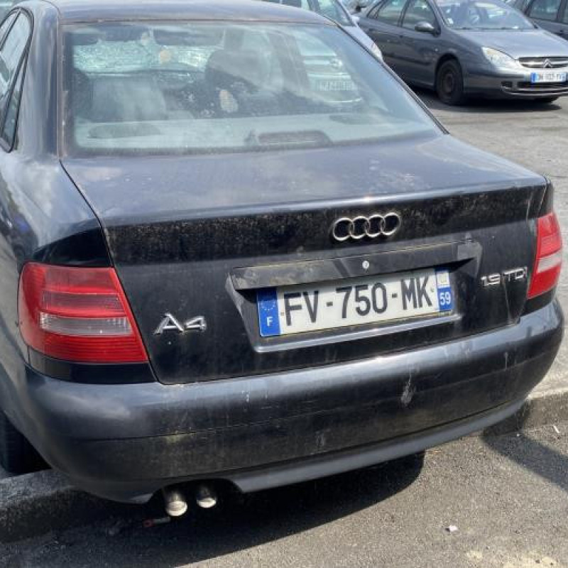 Pare choc avant AUDI A4 1 Photo n°11