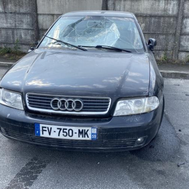 Pare choc avant AUDI A4 1 Photo n°14