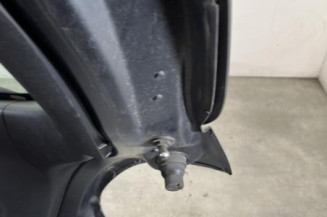 Malle/Hayon arriere PEUGEOT 208 1