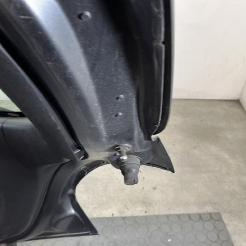 Malle/Hayon arriere PEUGEOT 208 1 Photo n°8