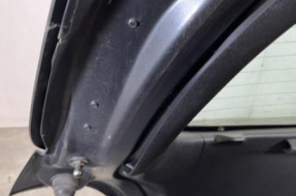 Malle/Hayon arriere PEUGEOT 208 1