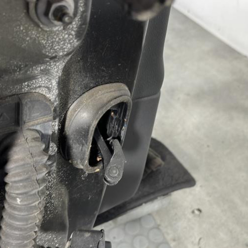 Porte avant droit RENAULT MEGANE 3 Photo n°5