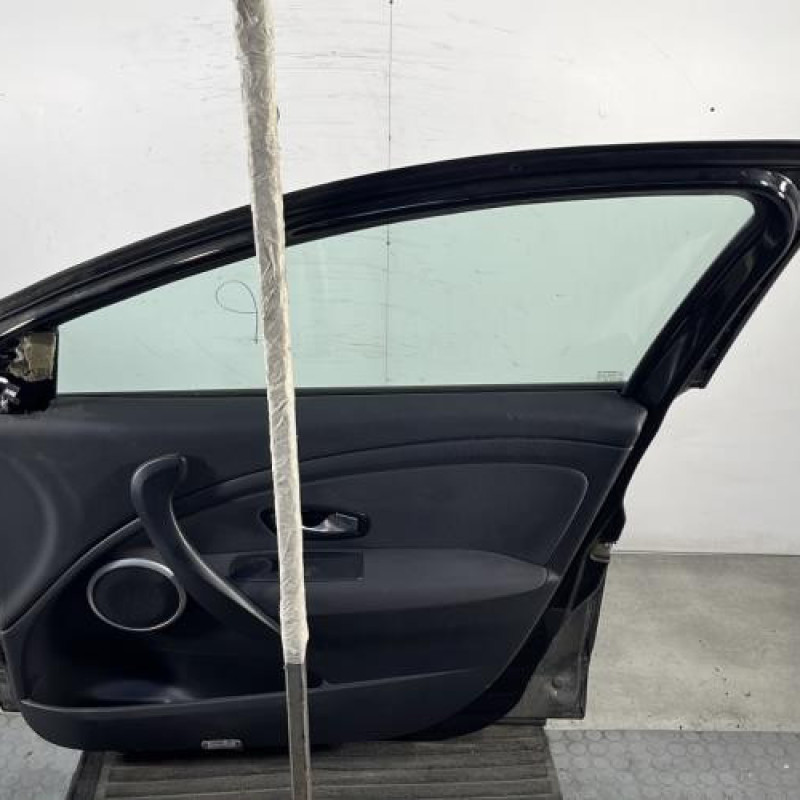 Porte avant droit RENAULT MEGANE 3 Photo n°7