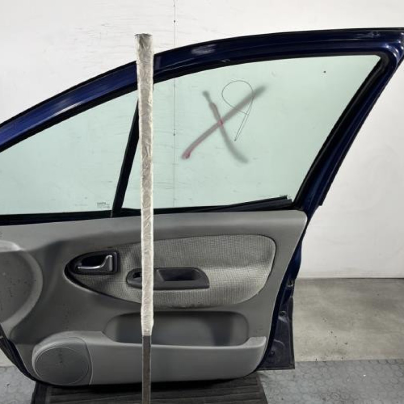 Porte avant droit RENAULT SCENIC 1 Photo n°6