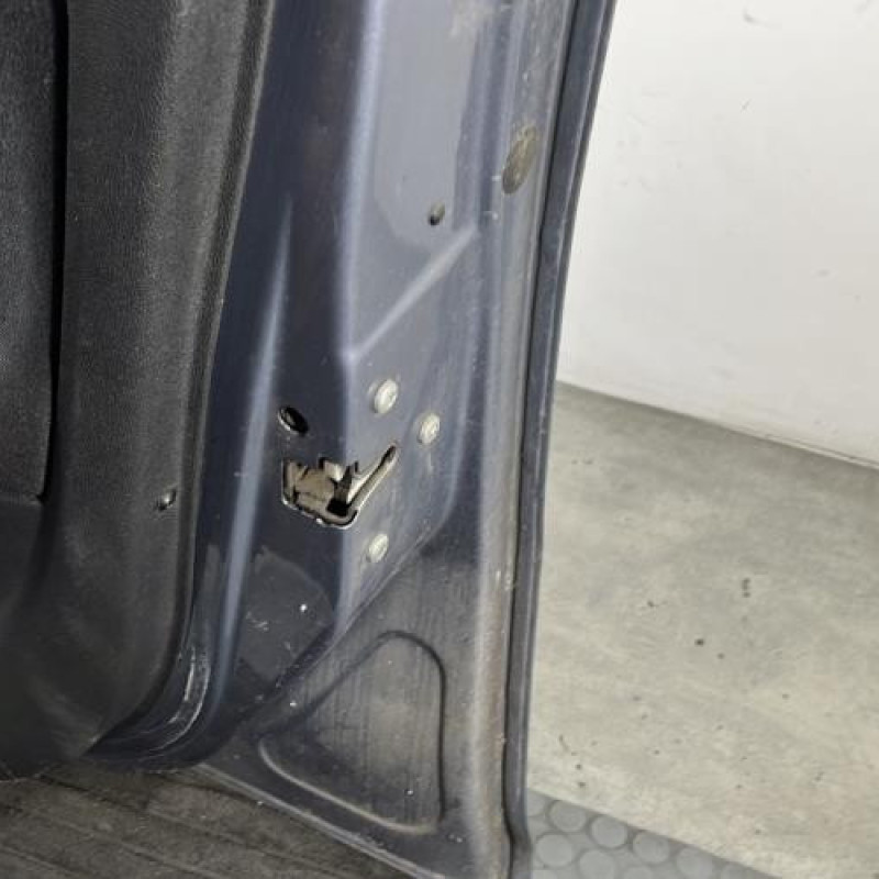 Porte avant droit OPEL CORSA D Photo n°4