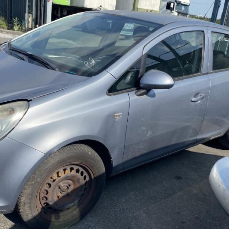 Porte avant droit OPEL CORSA D Photo n°15