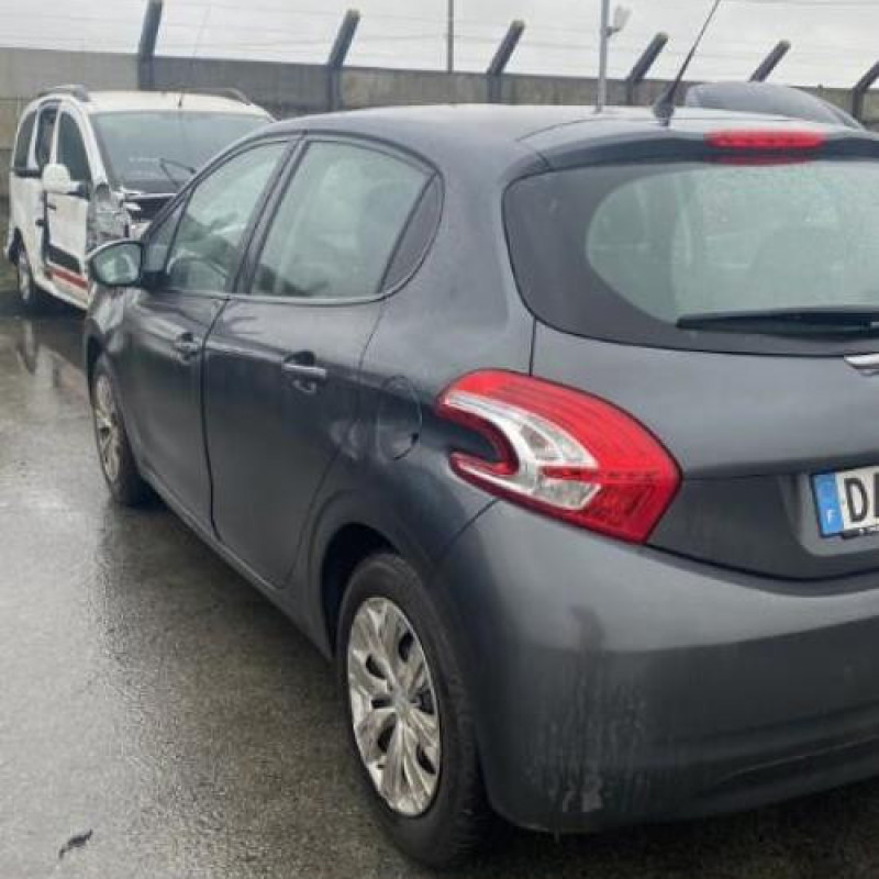 Porte avant droit PEUGEOT 208 1 Photo n°9