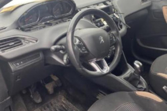 Porte avant droit PEUGEOT 208 1