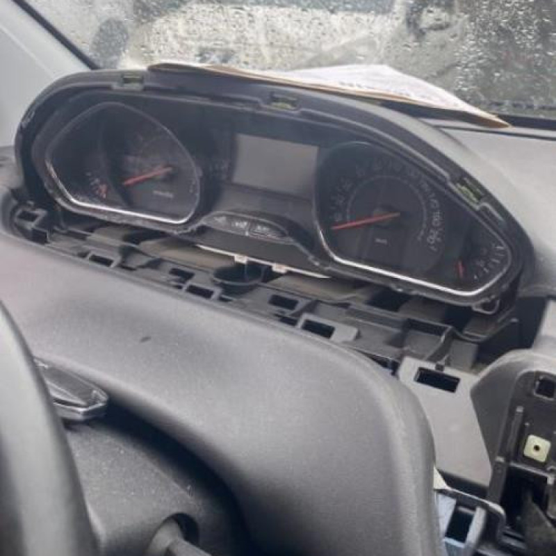 Porte avant droit PEUGEOT 208 1 Photo n°17