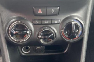 Porte avant droit PEUGEOT 208 1