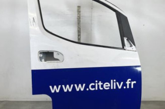 Porte avant droit NISSAN NV200 Photo n°1