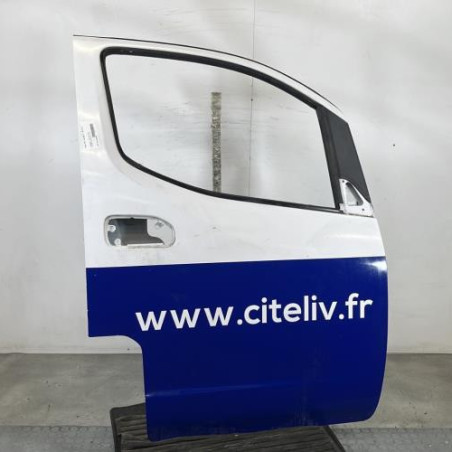 Porte avant droit NISSAN NV200 Photo n°1