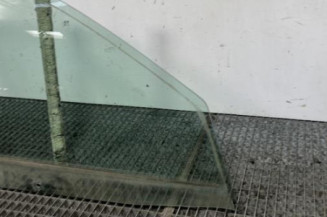 Vitre avant droit RENAULT MEGANE 1