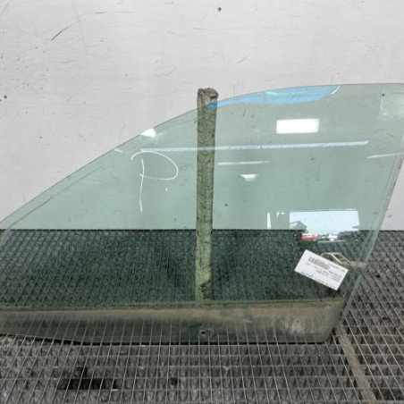 Vitre avant gauche RENAULT MEGANE 1 Photo n°1