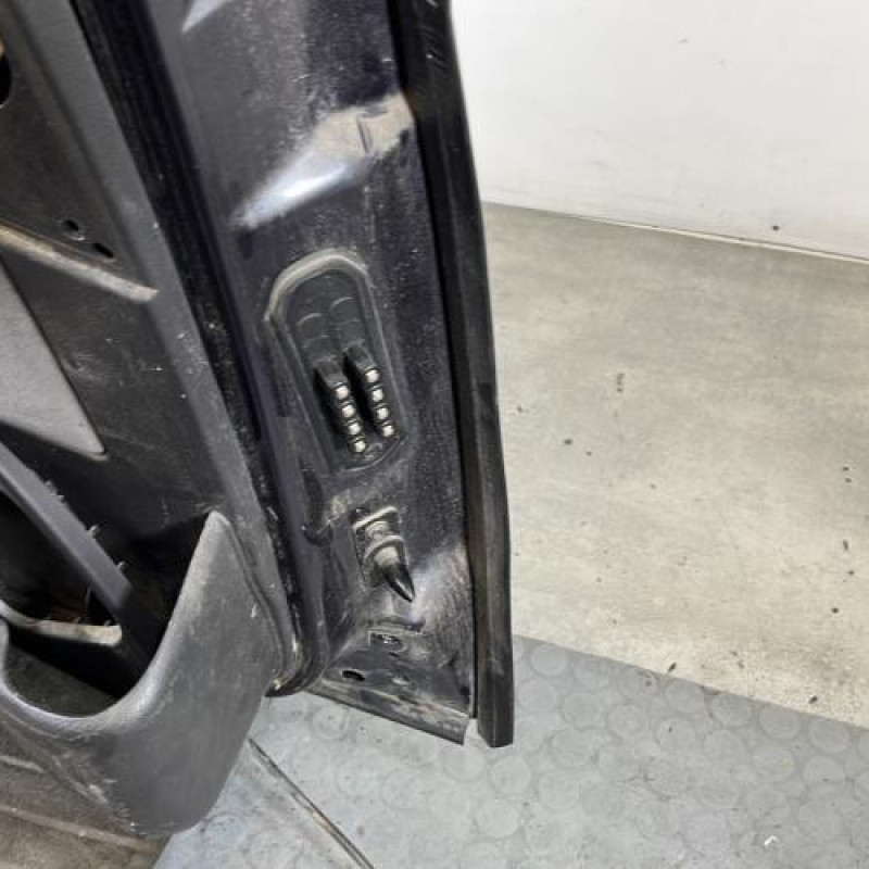 Porte laterale gauche CITROEN C8 Photo n°4