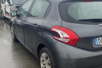 Porte avant gauche PEUGEOT 208 1