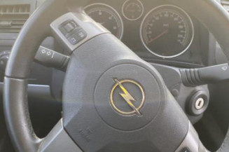 Pare choc arriere OPEL ZAFIRA B