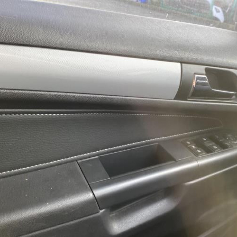 Pare choc arriere OPEL ZAFIRA B Photo n°9