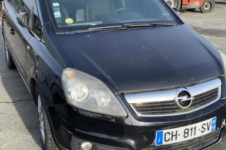 Pare choc arriere OPEL ZAFIRA B