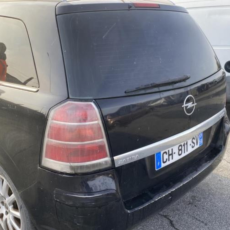 Pare choc arriere OPEL ZAFIRA B Photo n°18