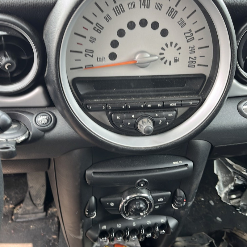 MINI MINI 2 R56 PHASE 2 1.6D - 16V TURBO ONE D Photo n°9