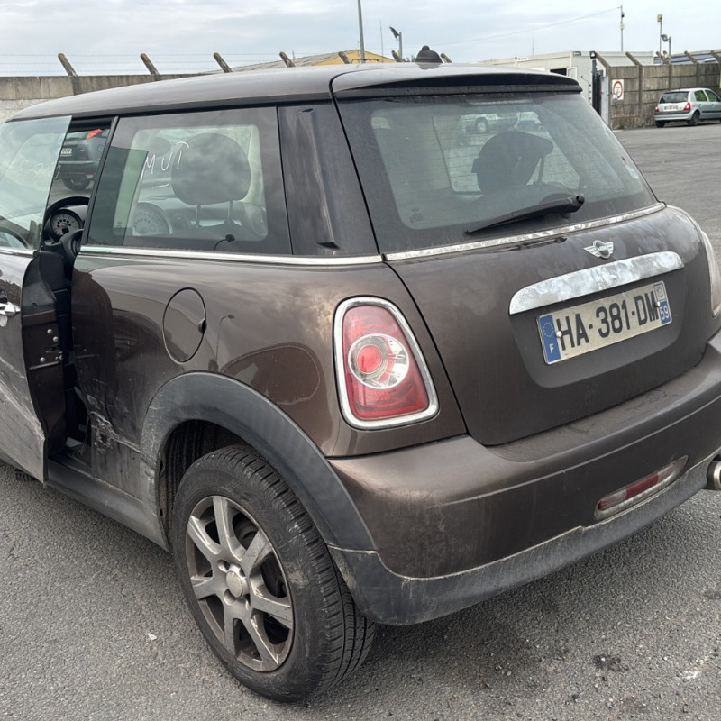MINI MINI 2 R56 PHASE 2 1.6D - 16V TURBO ONE D Photo n°15