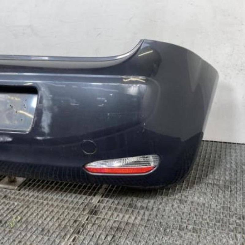 Pare choc arriere FIAT PUNTO 3 Photo n°2