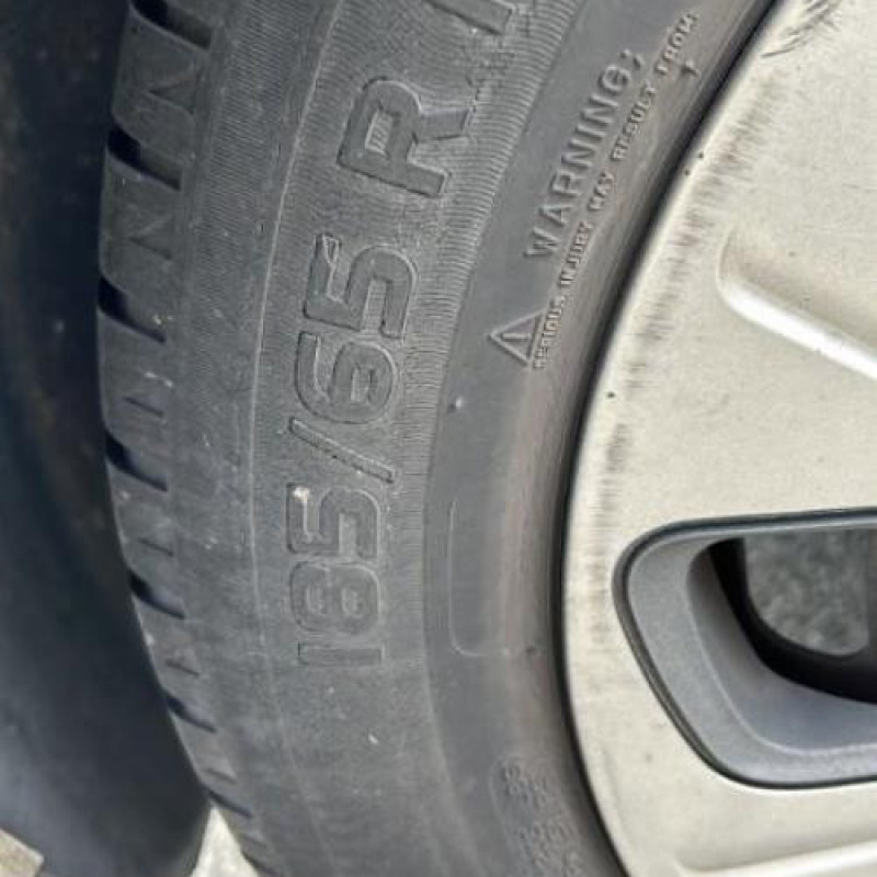 Pare choc arriere CITROEN C3 2 Photo n°19